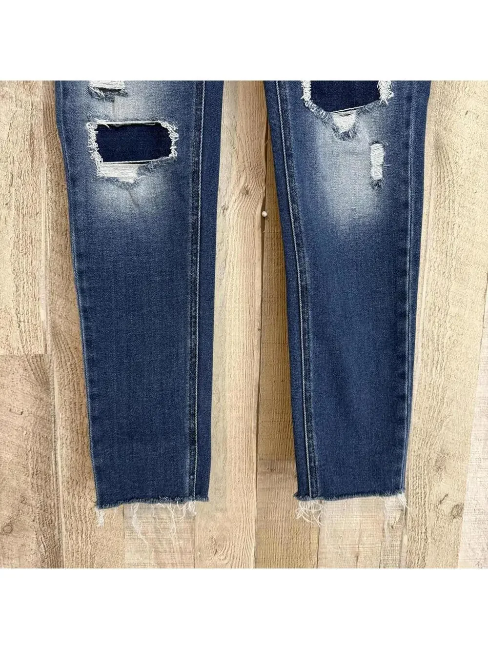 KanCan Women's 7 27 Distressed Skinny Jeans Dark Wash - Picture 10 of 15